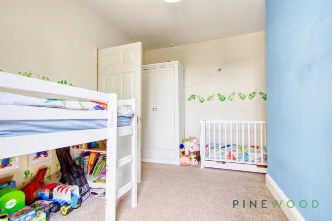 BEDROOM 2