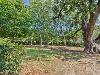 Whitcombe Gardens, Owen House Whitcombe Gardens, PO3