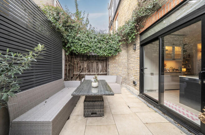 1405545-3-697a228...