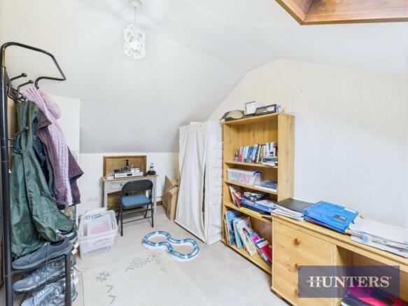 2 bed Semi-Detached Bungalow for sale Image 11