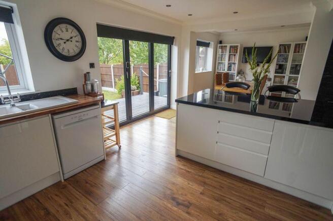 Kitchen / Diner