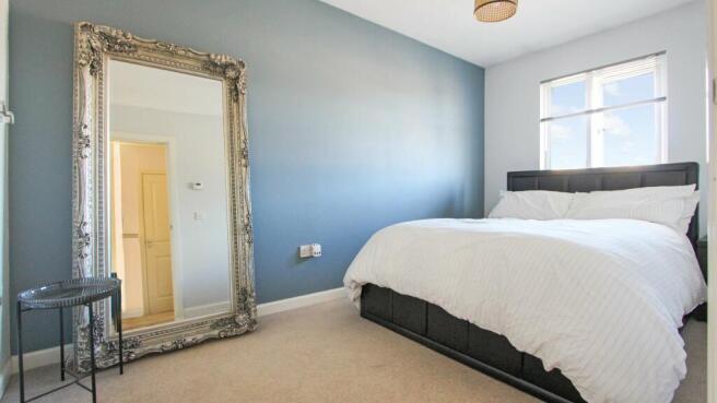 Bedroom 1 (Double)