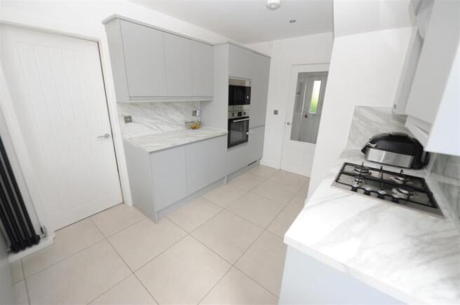 3 bed Semi-Detached for sale Image 7