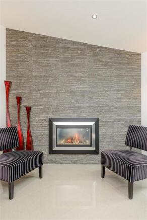 8284899-interior16-m