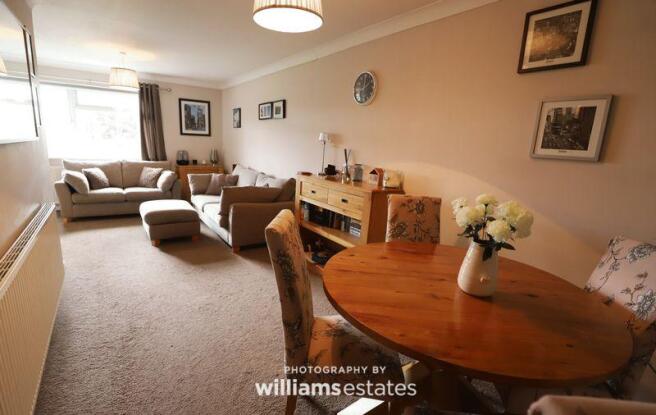 Lounge/Diner