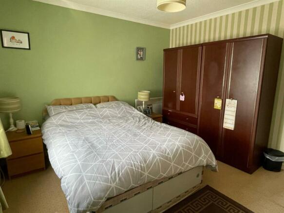 Bedroom1.jpg