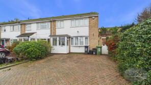 30, Gaywood Avenue, Cheshunt EN8 8QD