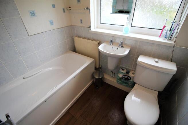 Bathroom.JPG