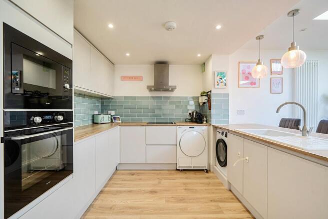 Kitchen/Reception