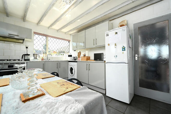 Falmer Gardens, Woodingdean Brighton, East Sussex, BN2 photo 4