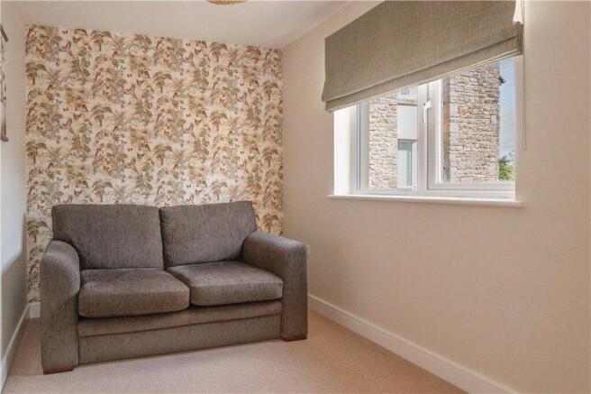 3 bed Town House for sale Image 11