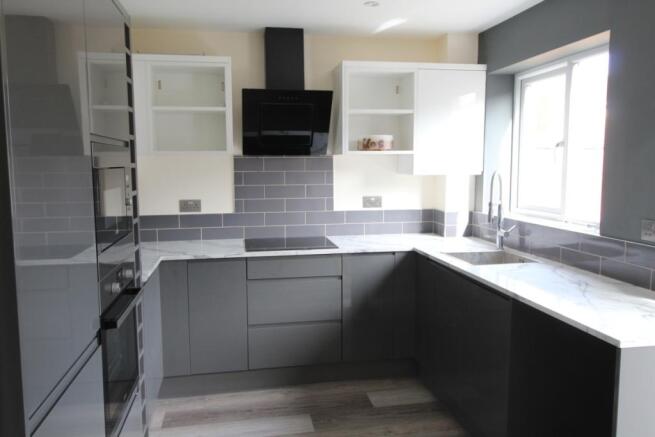Kitchen / Dining Roo