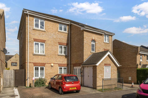 Chestnut Grove, London