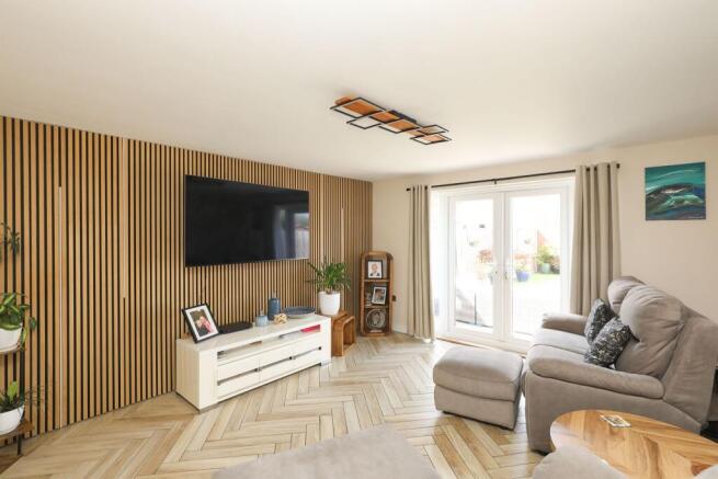 4 bed Town House for sale Image 3