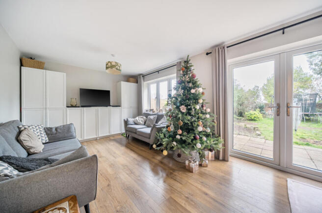 1389230-23-694036...