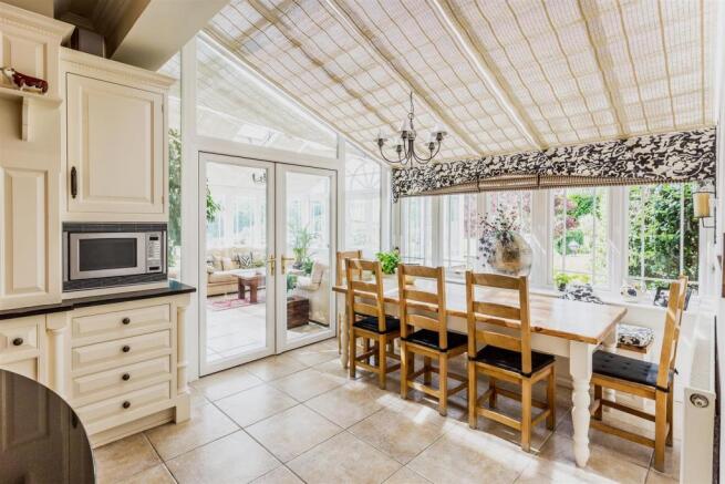 Dining/Garden Room