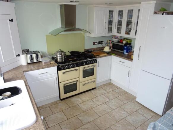 118 high street kitchen.jpg