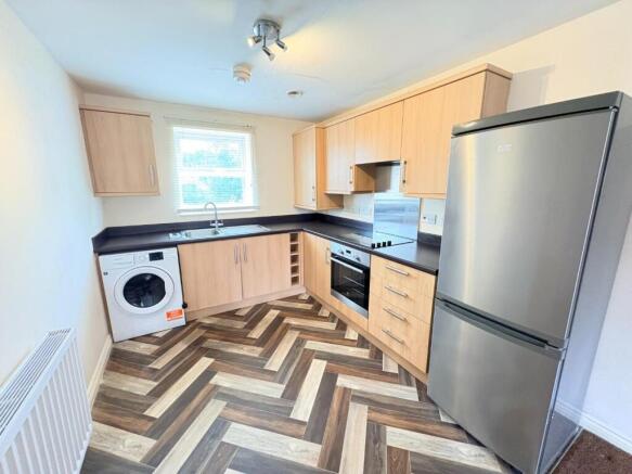 2 bed Flat to rent Image 4