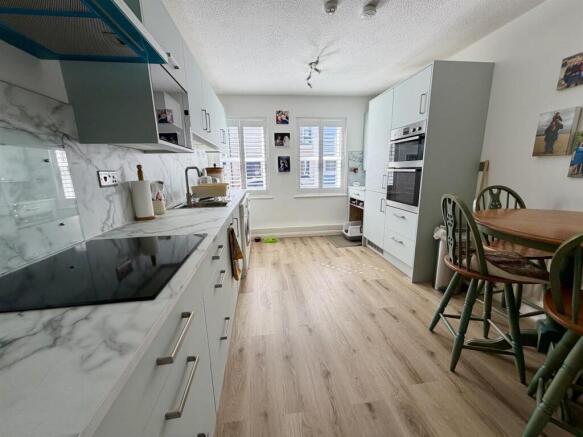 Kitchen/Breakfast Room