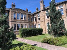 12, 1 Buckden Court, Jackson Walk, Menston, Ilkley LS29 6AJ