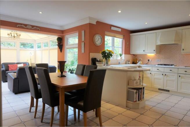 Kitchen / Breakfast