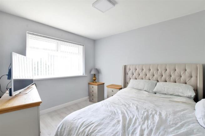 Bedroom 1 (front)