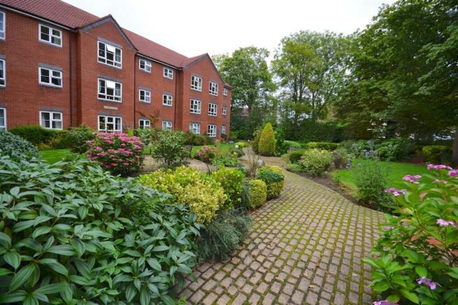 1 bed Flat for sale Image 6