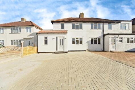 Shaxton Crescent, New Addington, Croydon, CR0