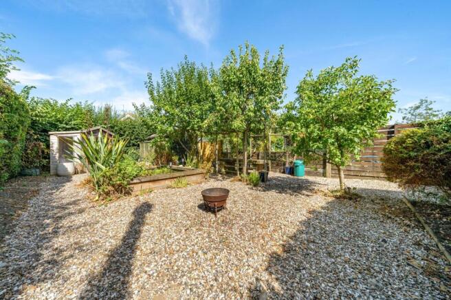 2 bed Terraced for sale Image 6