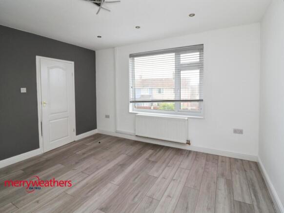 3 bed Semi-Detached for sale Image 5