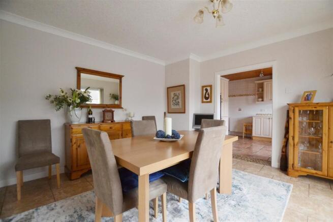 dining room.jpg