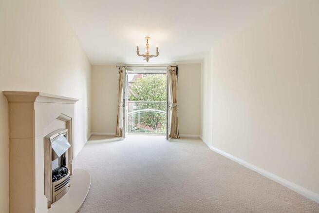 2 bed Retirement Property for sale Image 12