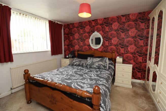 2 bed Semi-Detached for sale Image 6