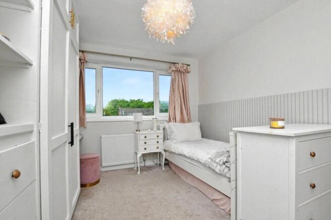 4 bed Semi-Detached for sale Image 7