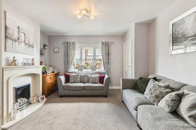 4 bed Semi-Detached for sale Image 6