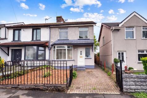Penybryn Avenue, Cefn Fforest, NP12