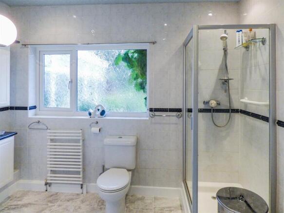 Bathroom.jpeg