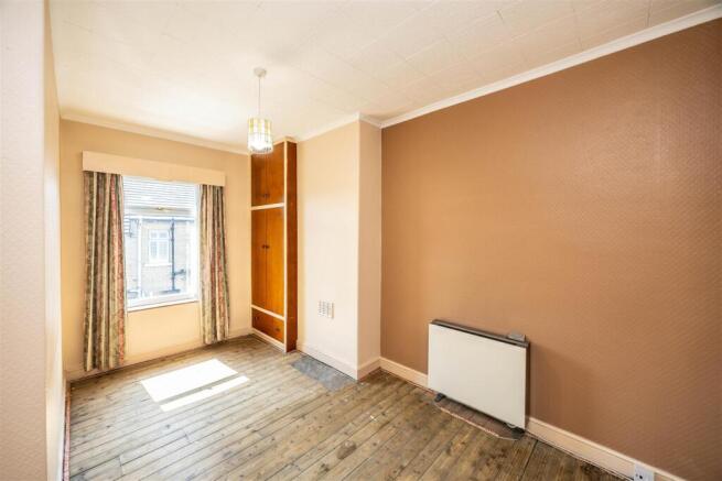 2 bed House for sale Image 8
