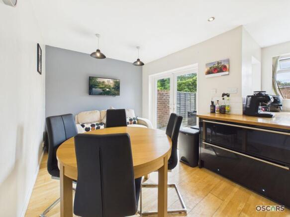 3 bed Semi-Detached for sale Image 4