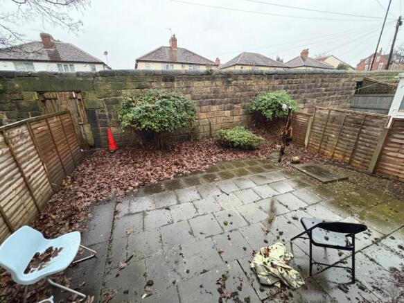 4 bed Terraced to rent Image 8