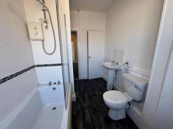 6 bed Terraced for sale Image 8