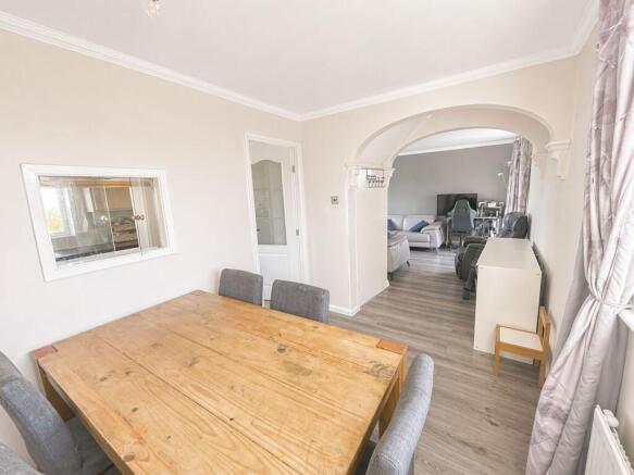 3 bed Detached for sale Image 4