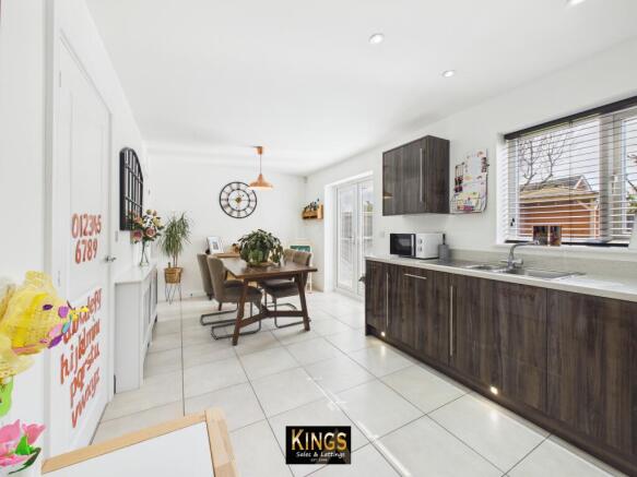 3 bed Detached for sale Image 7