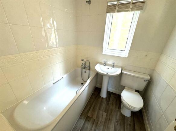 HOUSE BATHROOM