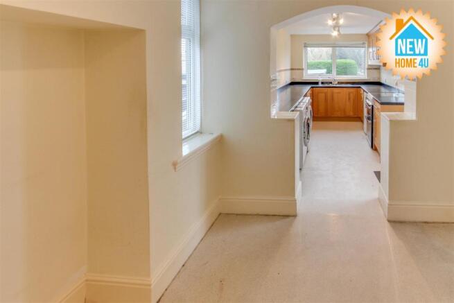 DINING ROOM:
