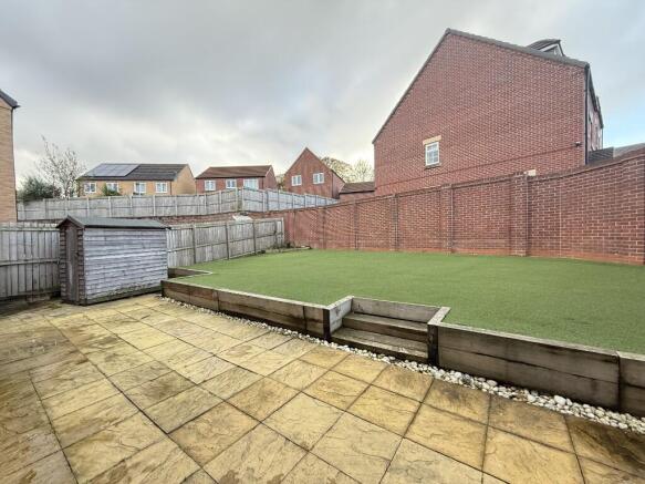 4 bed Detached for sale Image 10