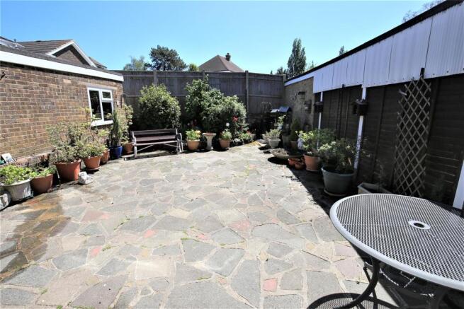 Patio 1.jpg