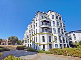 Flat 11, 11b Hawthorne Court, West Cliff Road, Bournemouth BH2 5FA