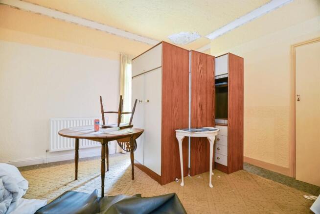 2 bed Terraced for sale Image 10