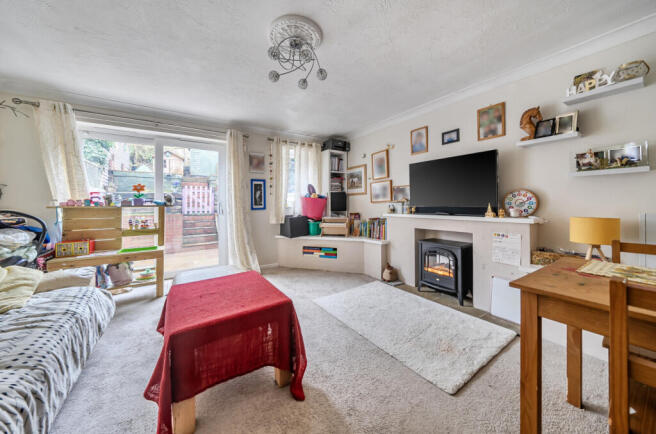 1410034-11-698df1...